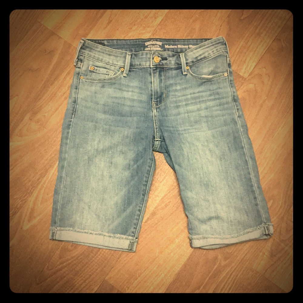 Signature by Levi Strauss Jean shorts
